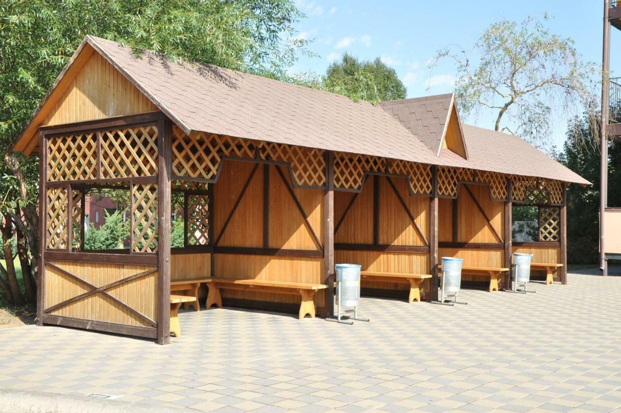 Парадиз Hotel Kobleve Kültér fotó